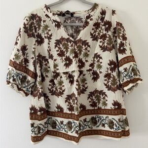 BloomChic Boho V-neck Elastic sleeves flowy floral blouse size 14/15 (XL)